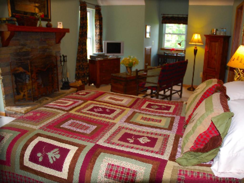 Long Mountain Lodge Bed & Breakfast Dahlonega Habitación foto